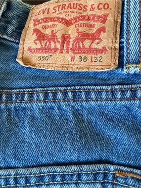 Levi Strauss & Co. 550 Classic Cotton Denim Jeans 38x32 Relaxed Fit Vintage